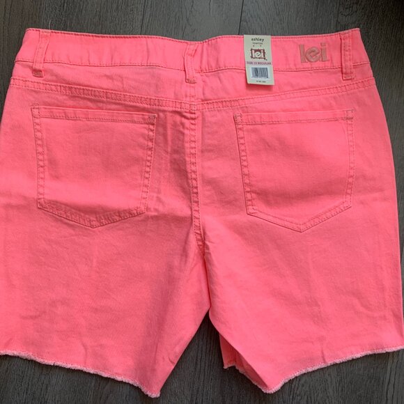 Lei Pink Bermuda Short Size 13 - Picture 2 of 2